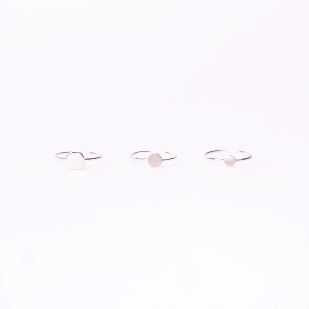 Small Essential Circle Ring