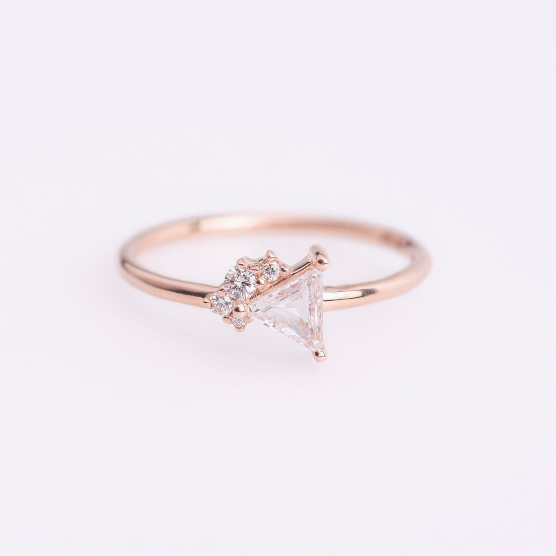 Ava Ring