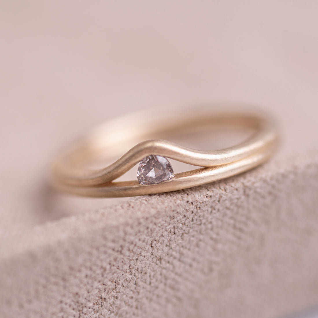 Amira Ring