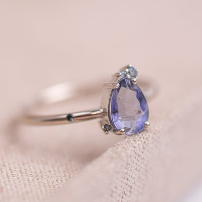 Arya Drop Ring
