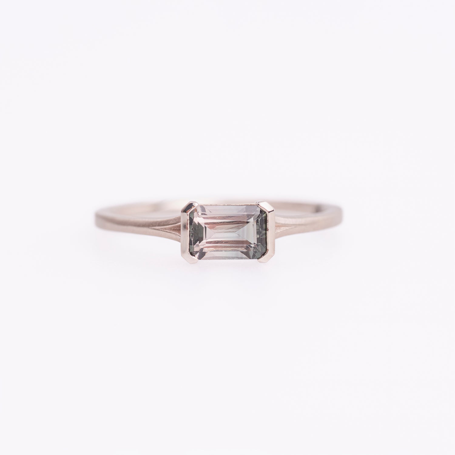 Mira Ring